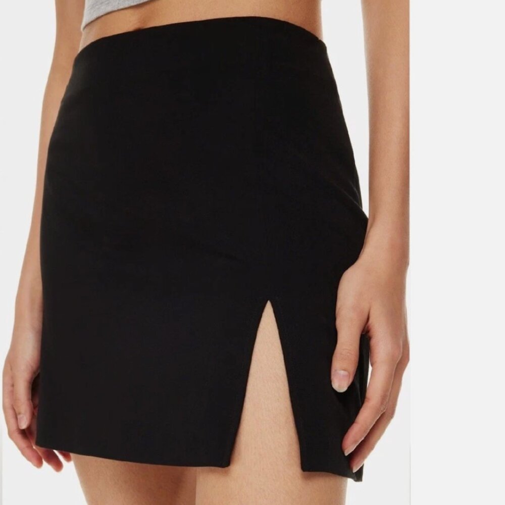 Aritzia | Sunday Best | A-Line Mini Skirt in Black with Slit